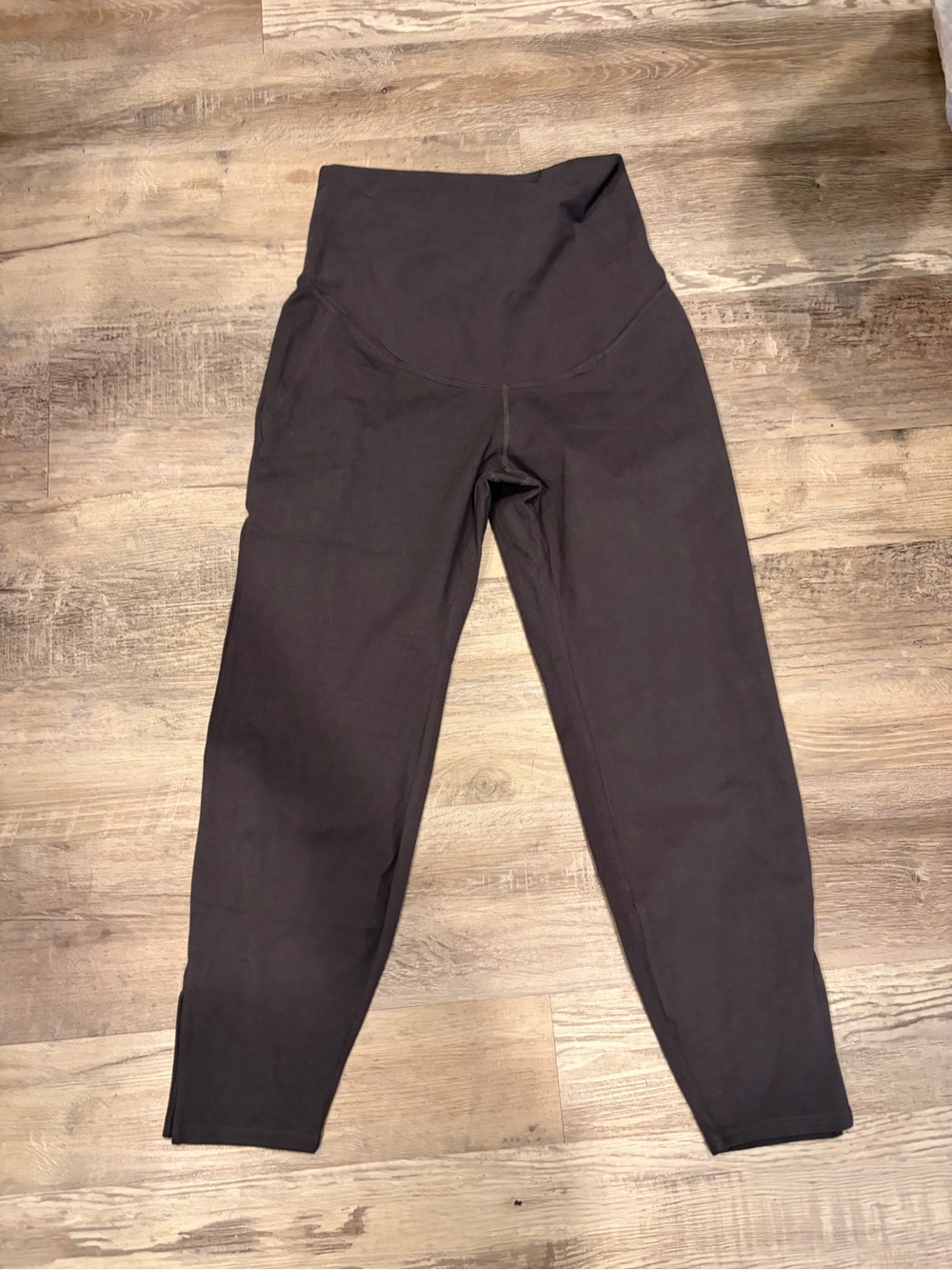 Maternity grey pact leggings